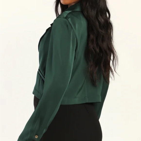 Lulu’s Green Blazer - Picture 3 of 7
